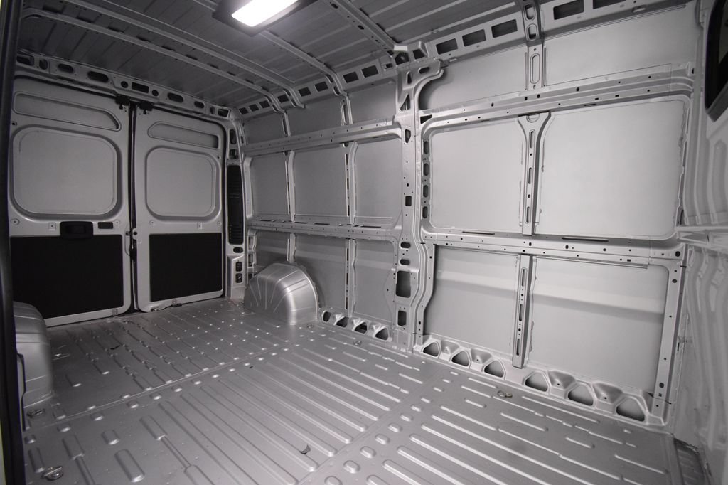 New 2026 RAM ProMaster 2500 w/ Convenience Group FWD image 33