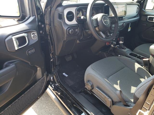 New 2025 Jeep Gladiator Willys image 12