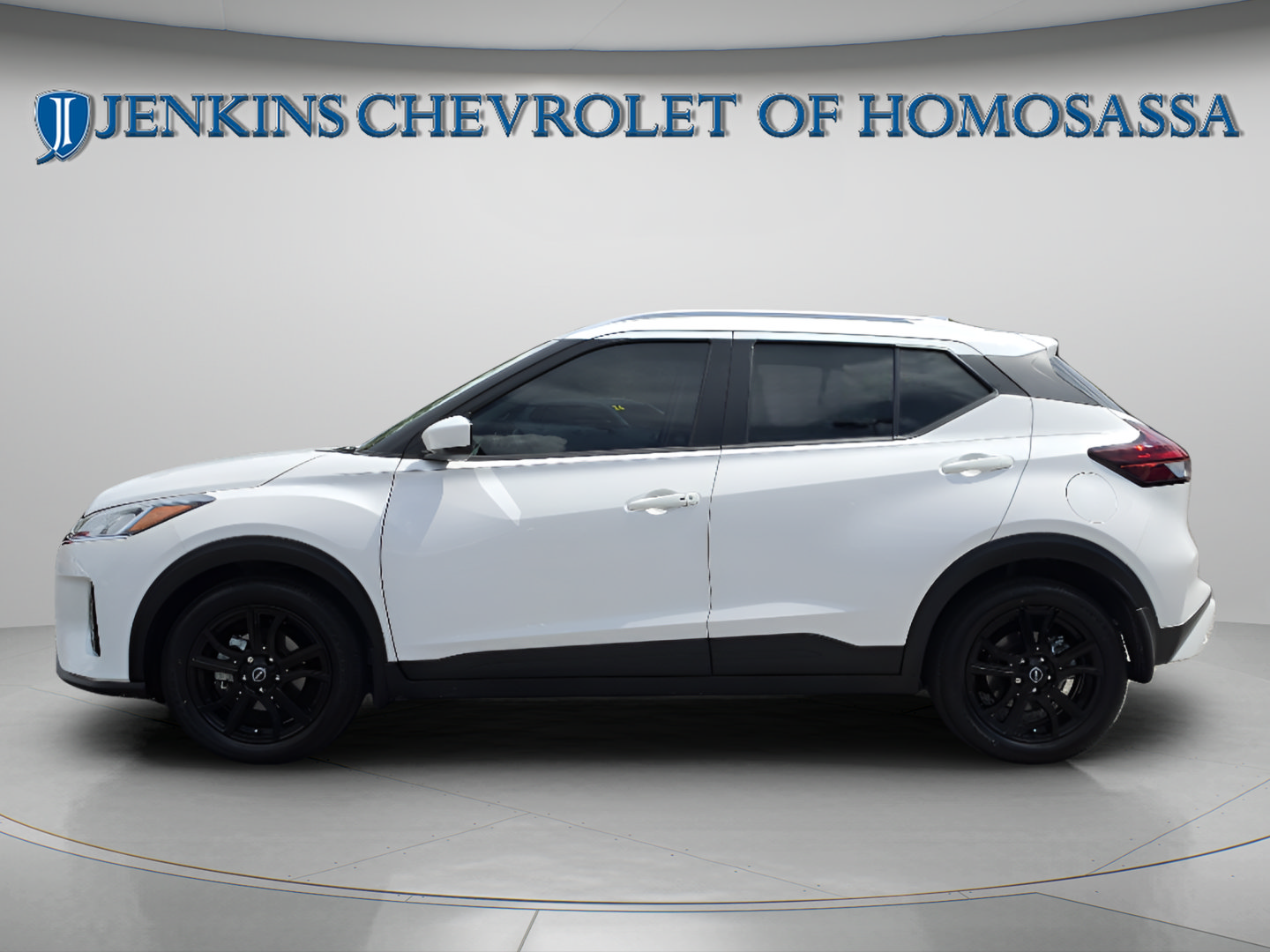 Used 2023 Nissan Kicks SV FWD image 9