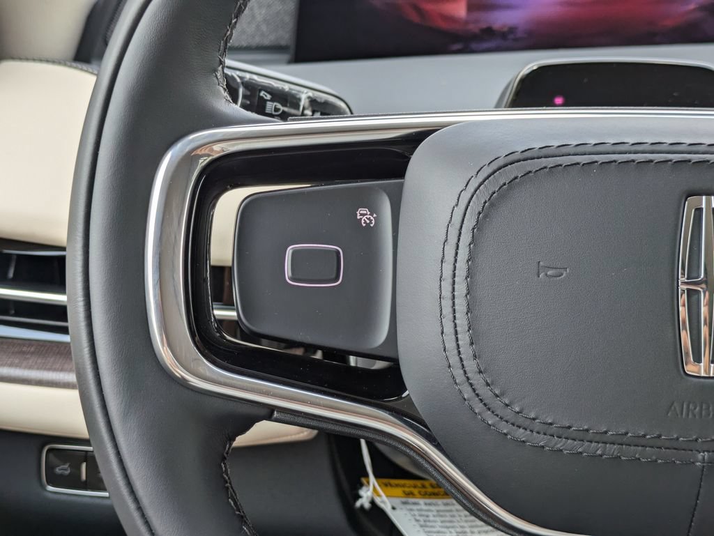 New 2027 Lincoln Navigator Reserve AWD/4WD image 28
