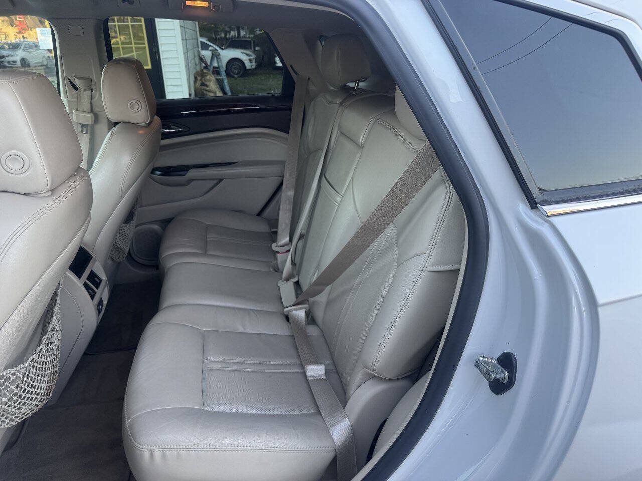 Used 2015 Cadillac SRX Luxury w/ Driver Awareness Package FWD image 25