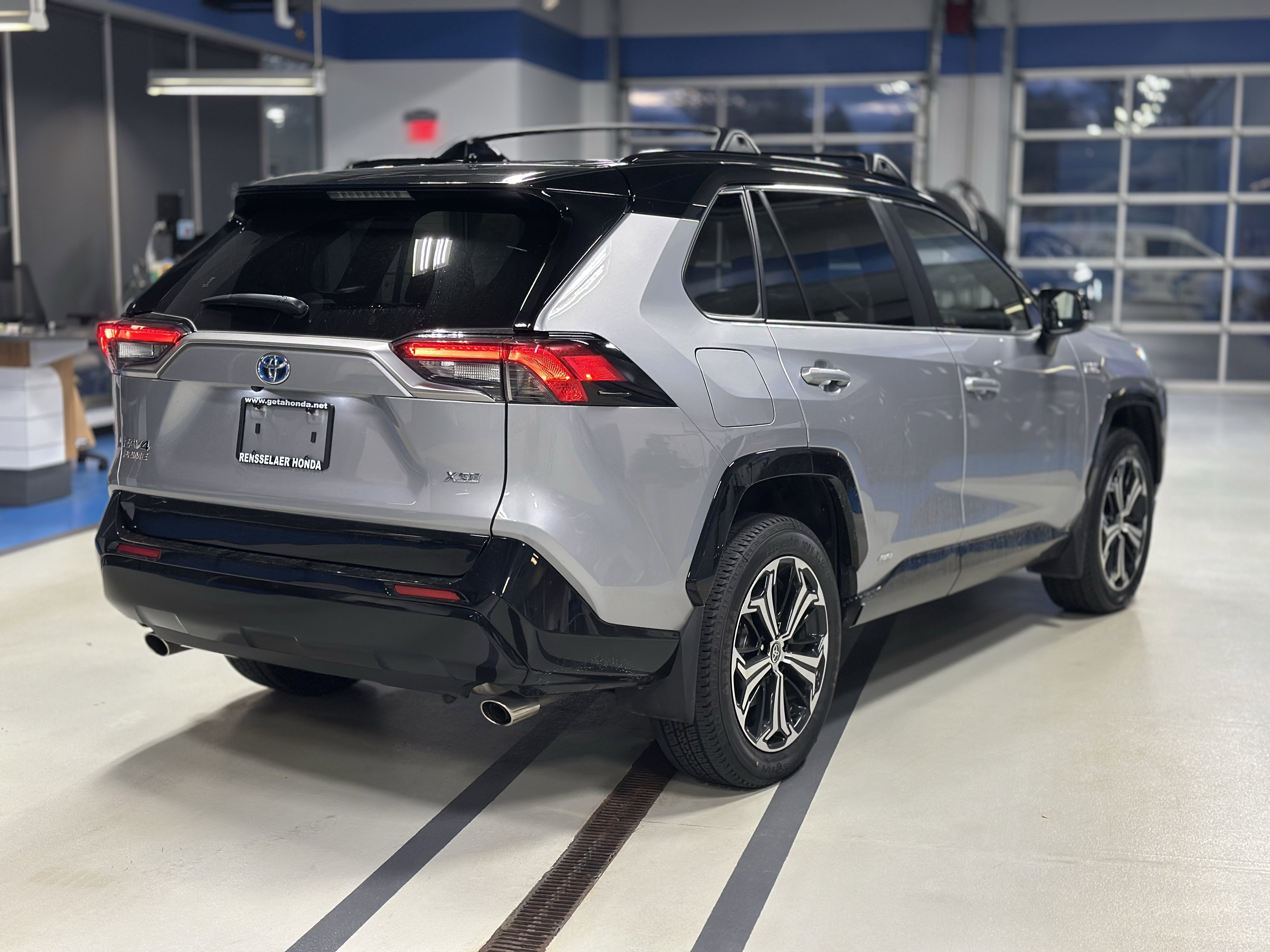 Used 2023 Toyota RAV4 XSE image 7