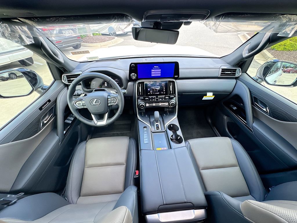 New 2025 Lexus LX 700h Overtrail image 41