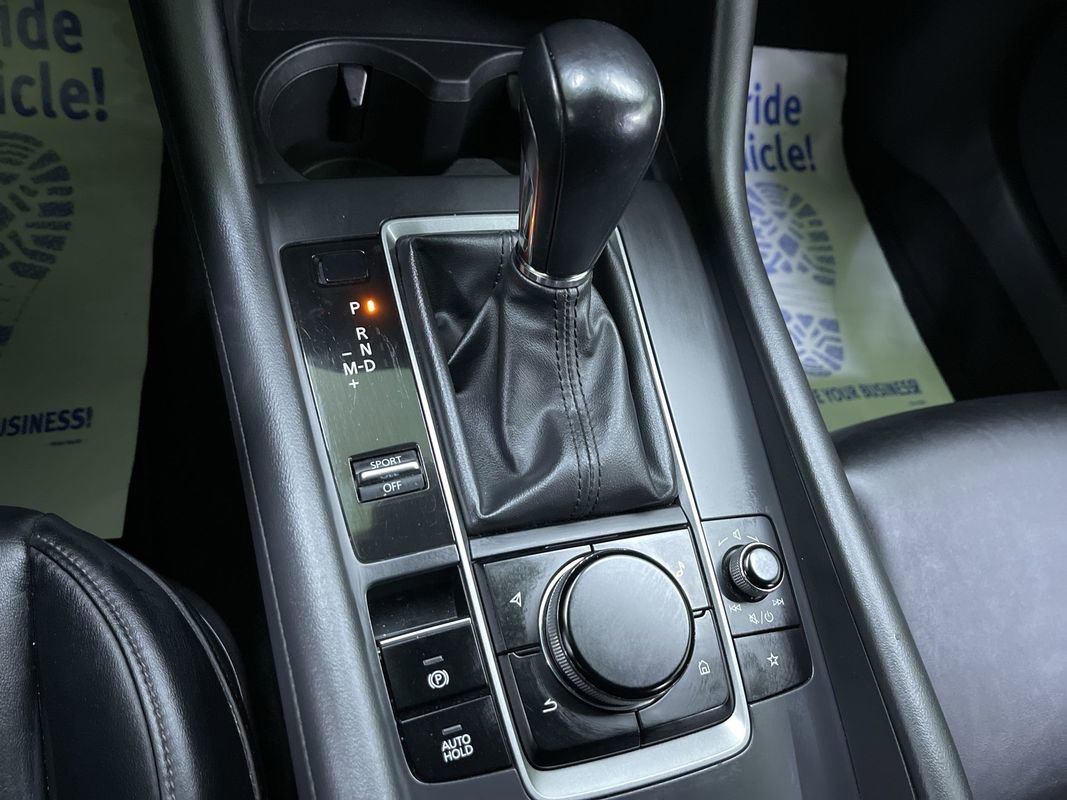 Used 2020 MAZDA MAZDA3 image 25