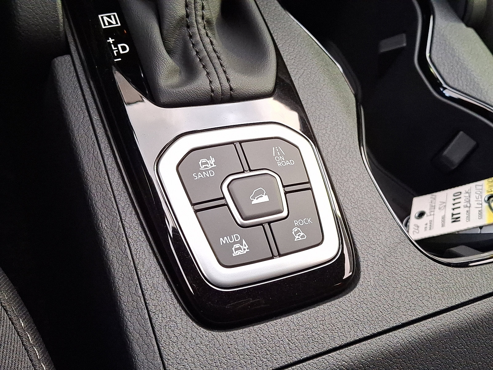 New 2026 Nissan Frontier SV w/ All-Weather Content Package image 14