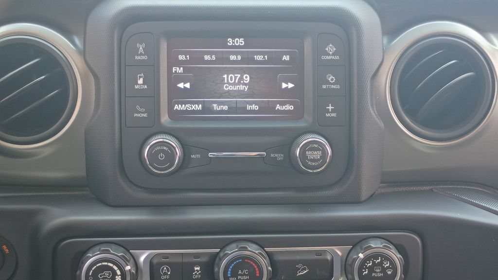 Used 2018 Jeep Wrangler Unlimited Sport AWD/4WD image 21