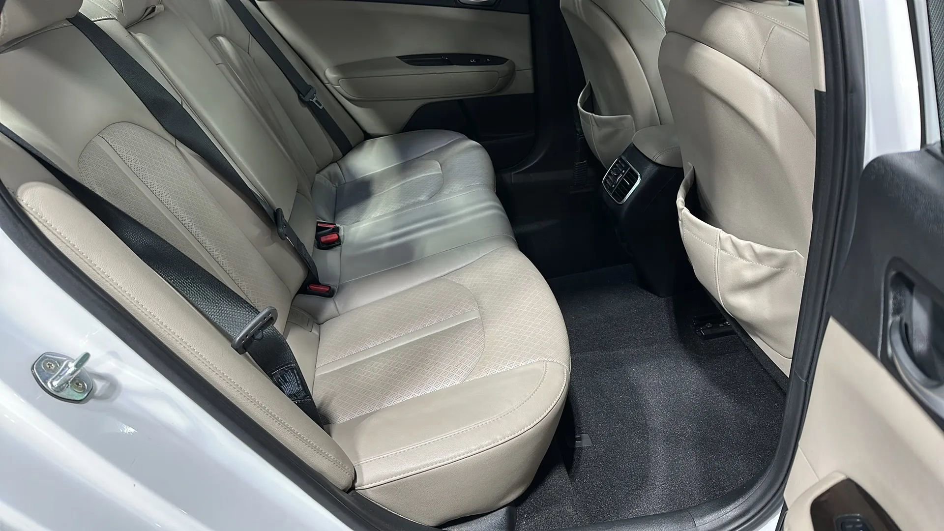 Used 2017 Kia Optima EX w/ Premium Package FWD image 14