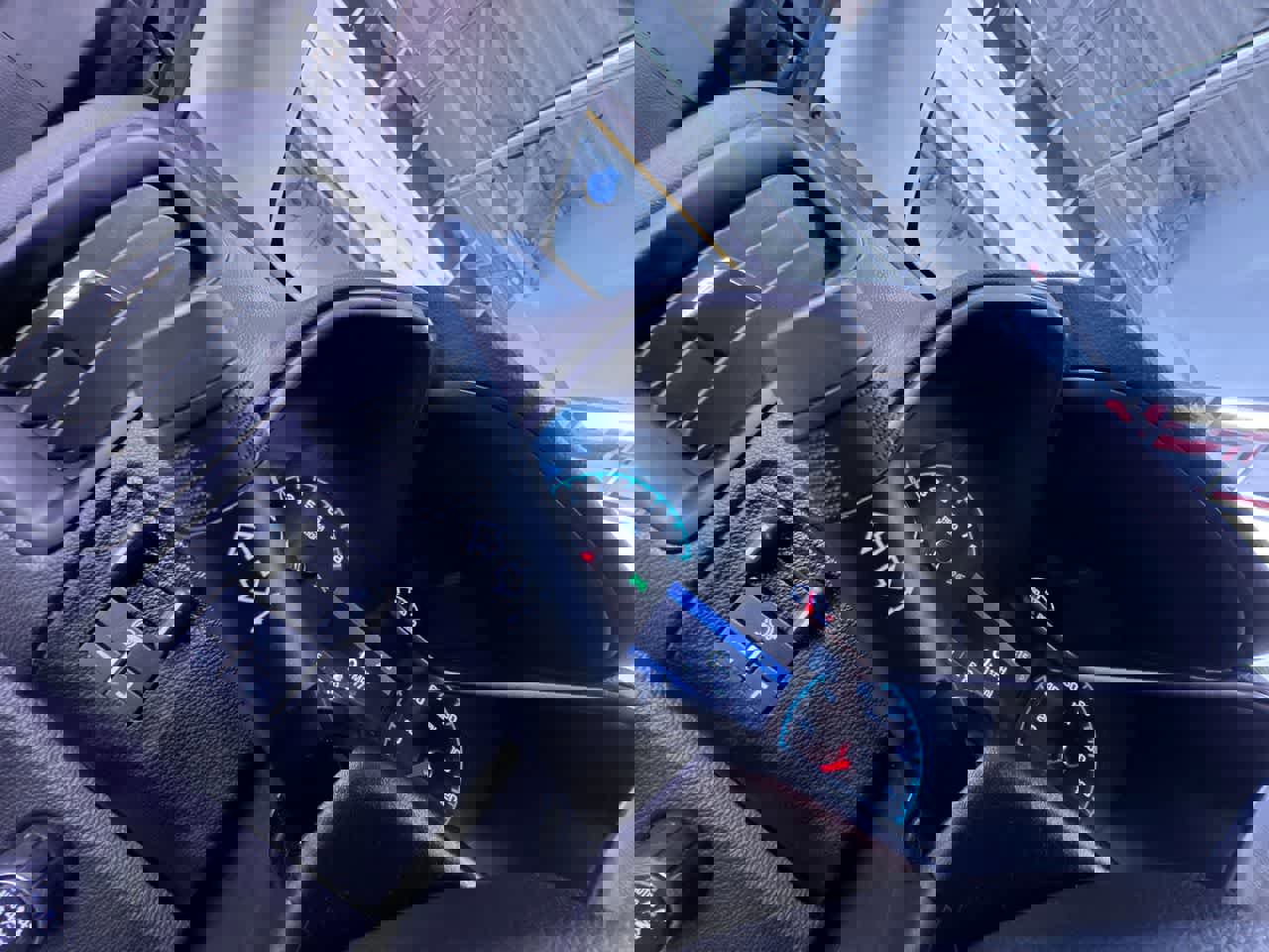 Used 2020 Chevrolet Colorado ZR2 image 19