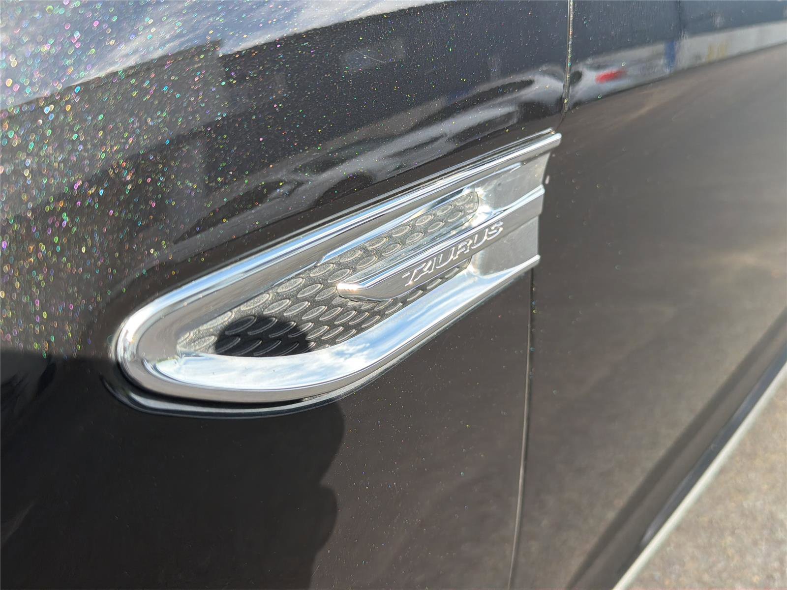Used 2014 Ford Taurus SEL w/ Equipment Group 201A AWD/4WD image 30