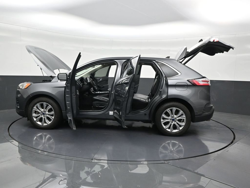 Used 2021 Ford Edge Titanium image 32