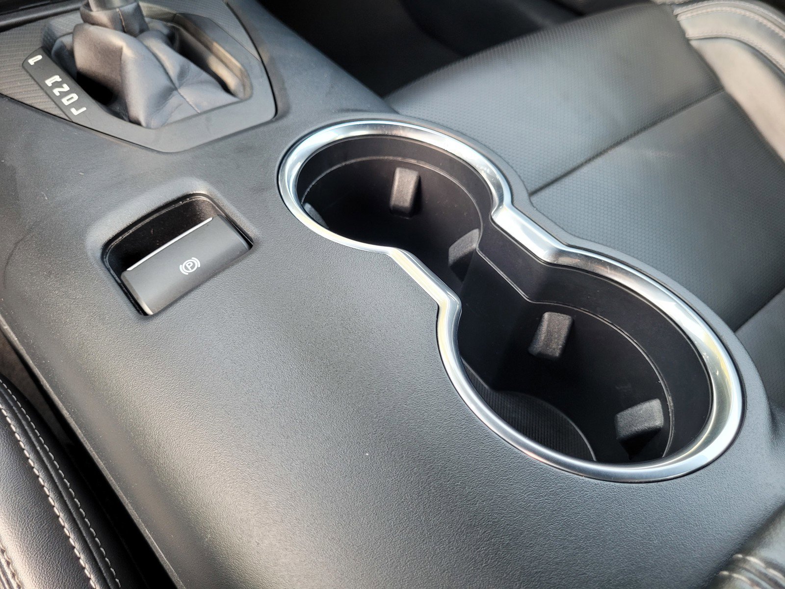 Used 2024 Ford Mustang Premium image 19