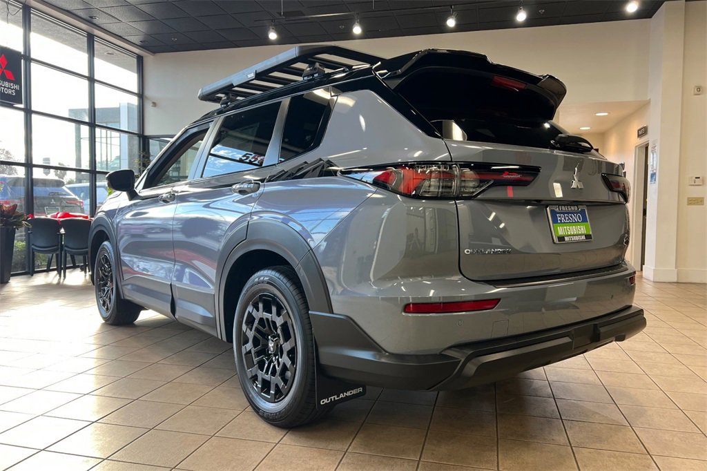 New 2026 Mitsubishi Outlander image 7