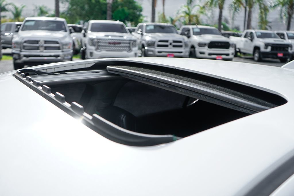 Used 2013 Acura ILX w/ Premium Package image 25