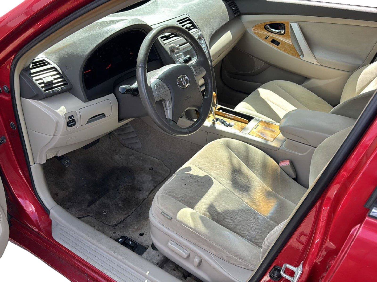 Used 2007 Toyota Camry XLE FWD image 6