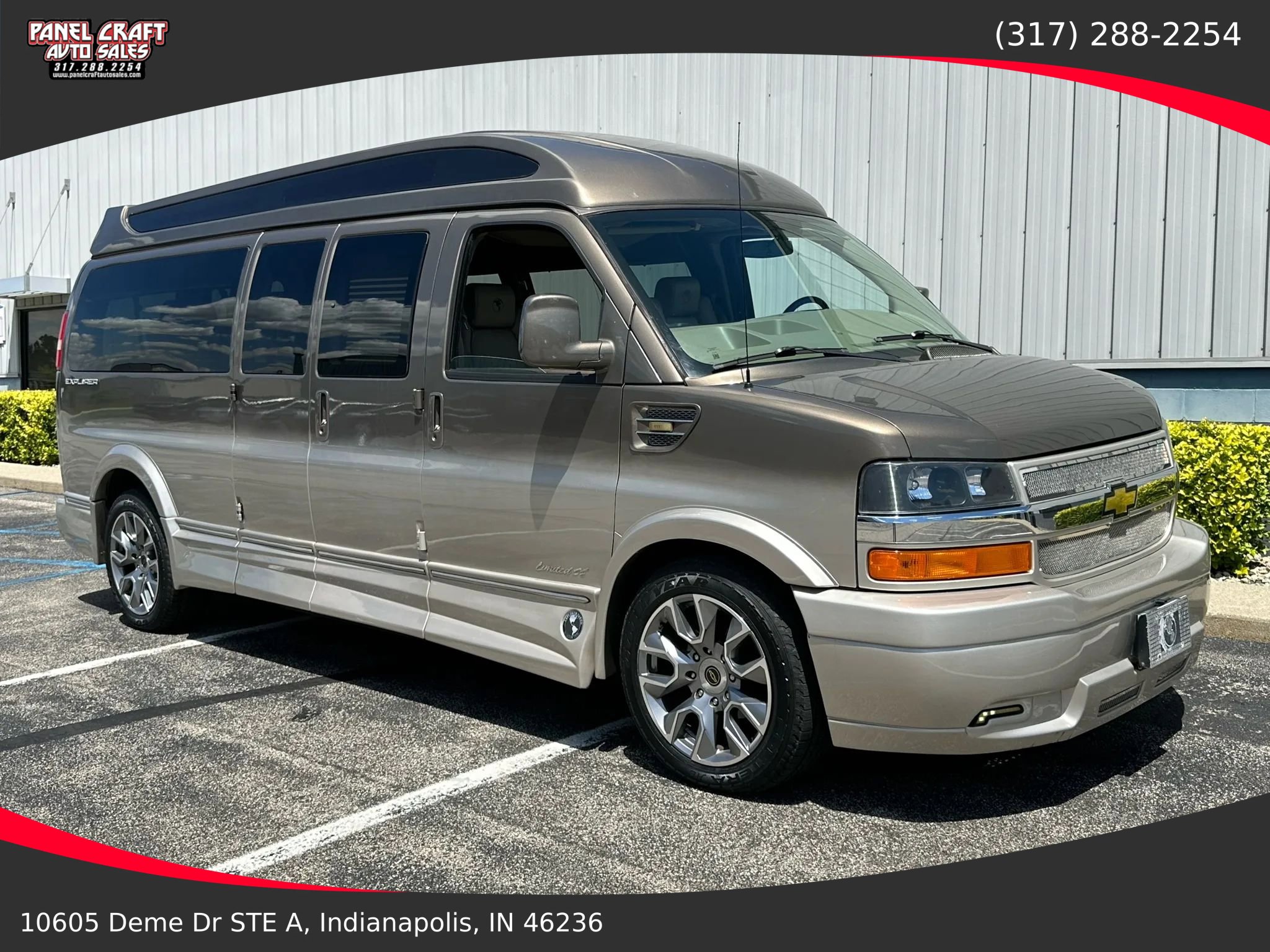 Used 2015 Chevrolet Express 2500 Extended RWD image 1