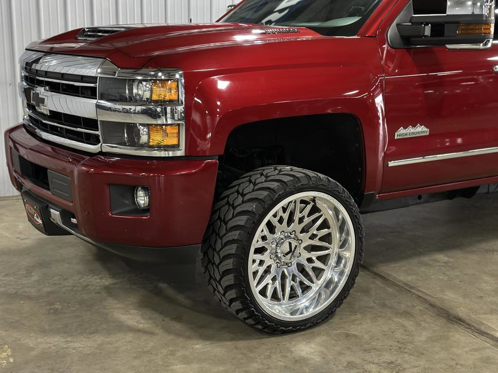 Used 2018 Chevrolet Silverado 2500 High Country w/ Duramax Plus Package image 5