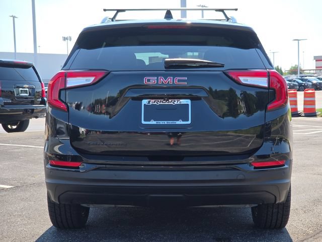Used 2023 GMC Terrain SLT w/ Elevation Edition FWD image 15