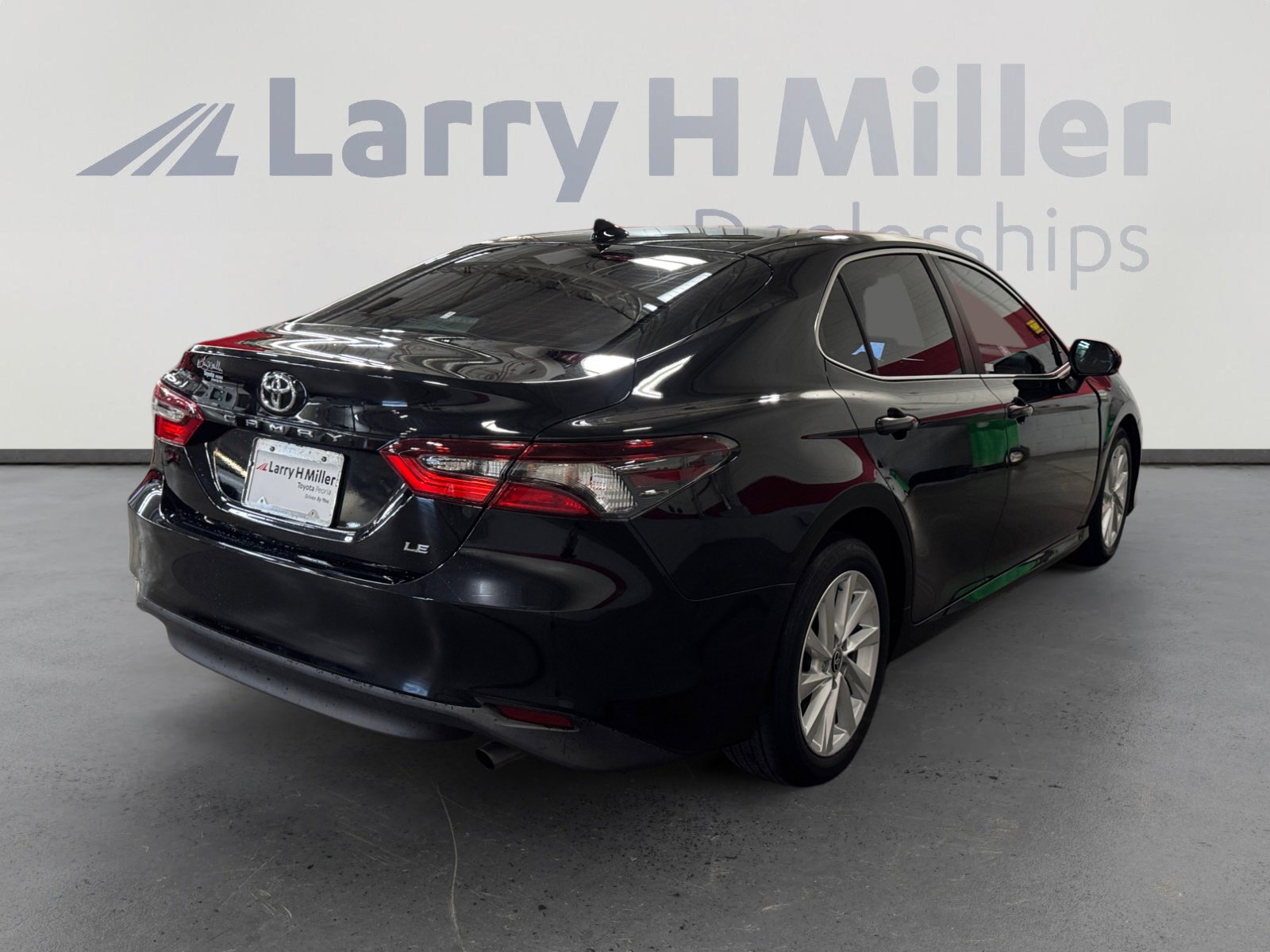 Certified 2023 Toyota Camry LE FWD image 5