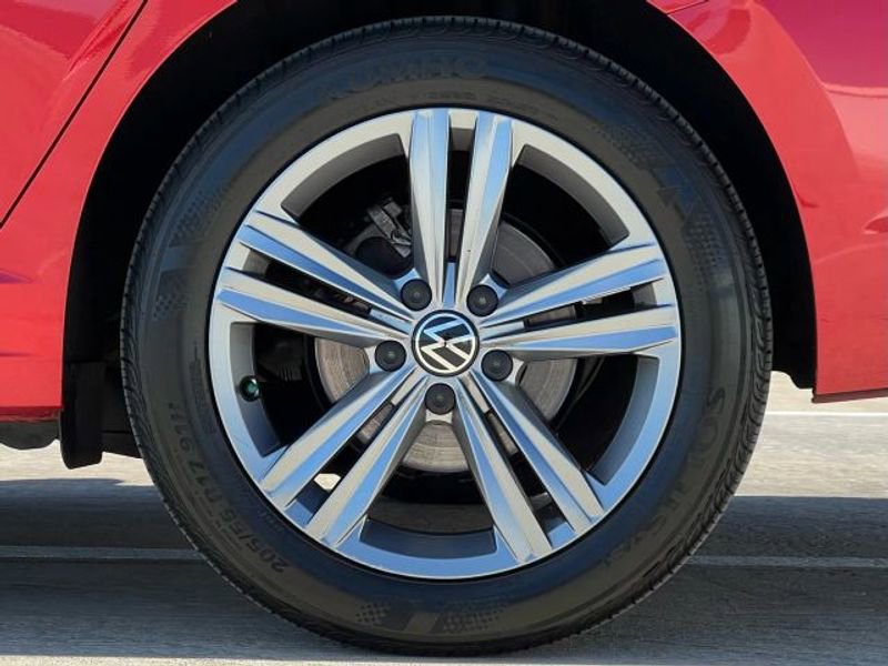 Used 2023 Volkswagen Jetta SE image 51