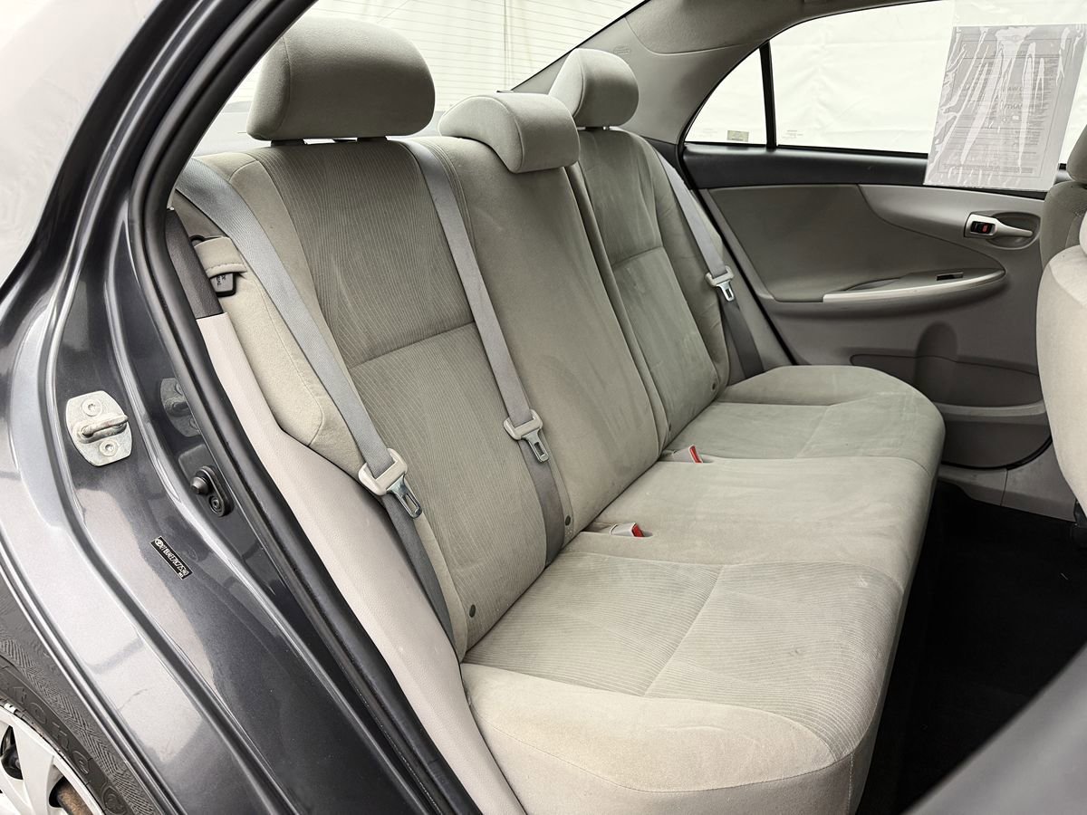 Used 2011 Toyota Corolla LE FWD image 17