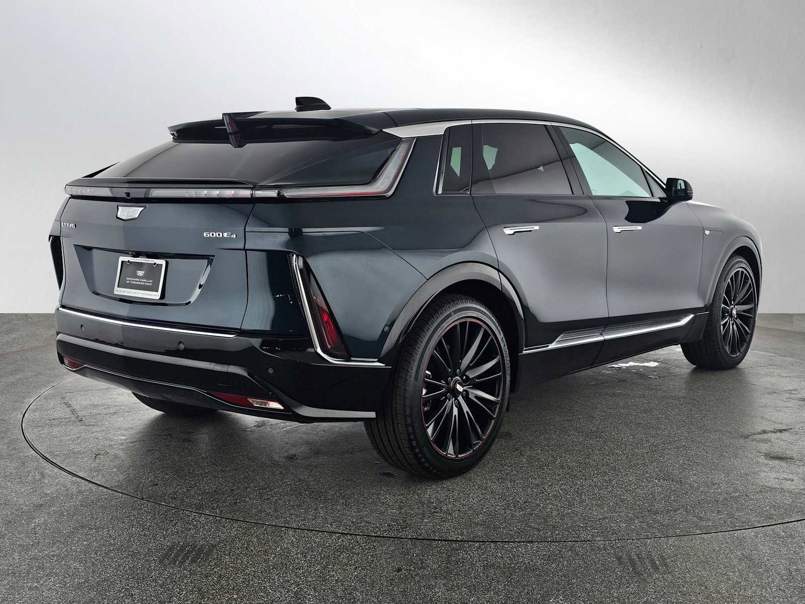 New 2025 Cadillac Lyriq Luxury w/ LPO, Red Accent Package image 3