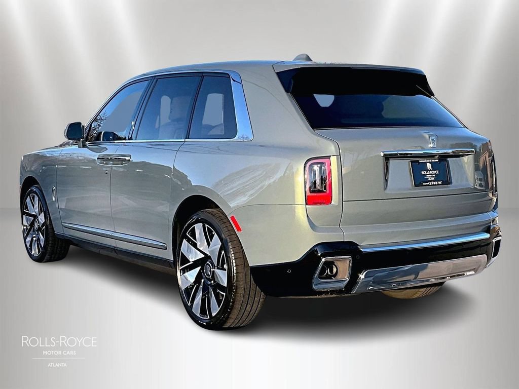 New 2026 Rolls-Royce Cullinan AWD/4WD image 3
