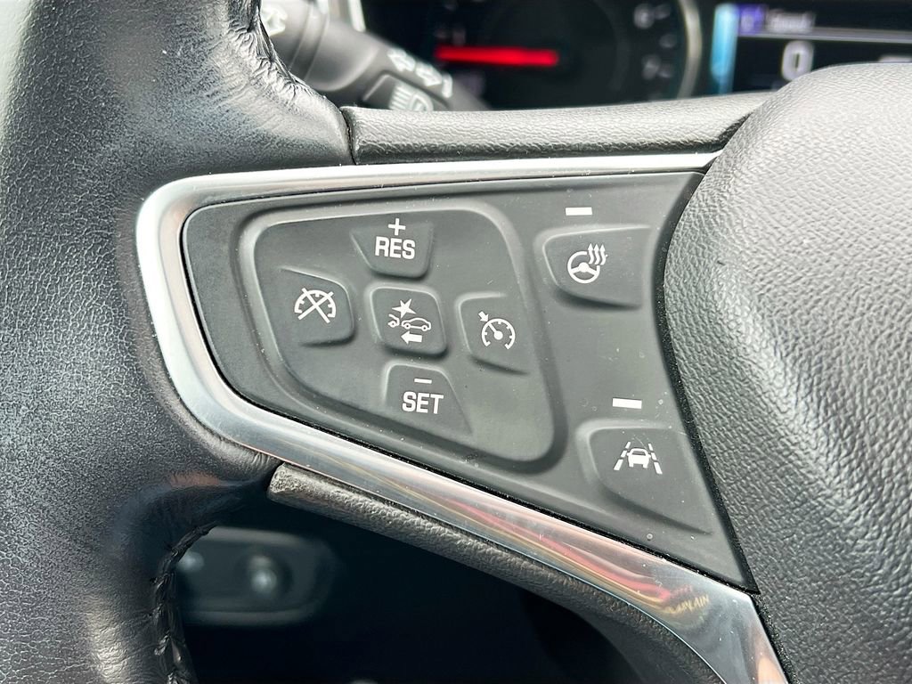 Used 2018 Chevrolet Equinox Premier FWD image 12