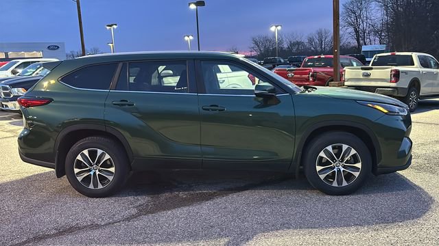 Used 2023 Toyota Highlander XLE w/ Protection Package #3 (TMS) image 28