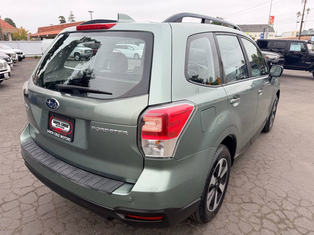 Used 2018 Subaru Forester 2.5i w/ Alloy Wheel Package image 6