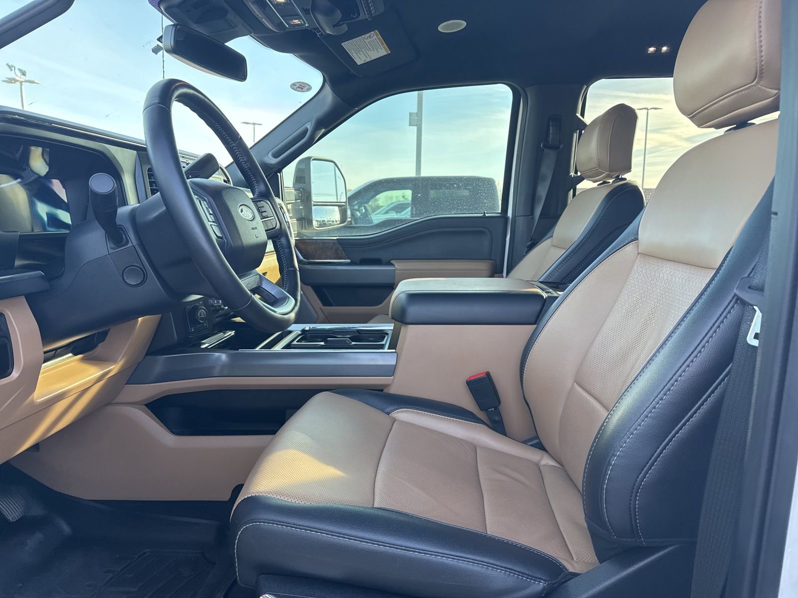 Used 2024 Ford F250 Lariat w/ Lariat Ultimate Package image 8