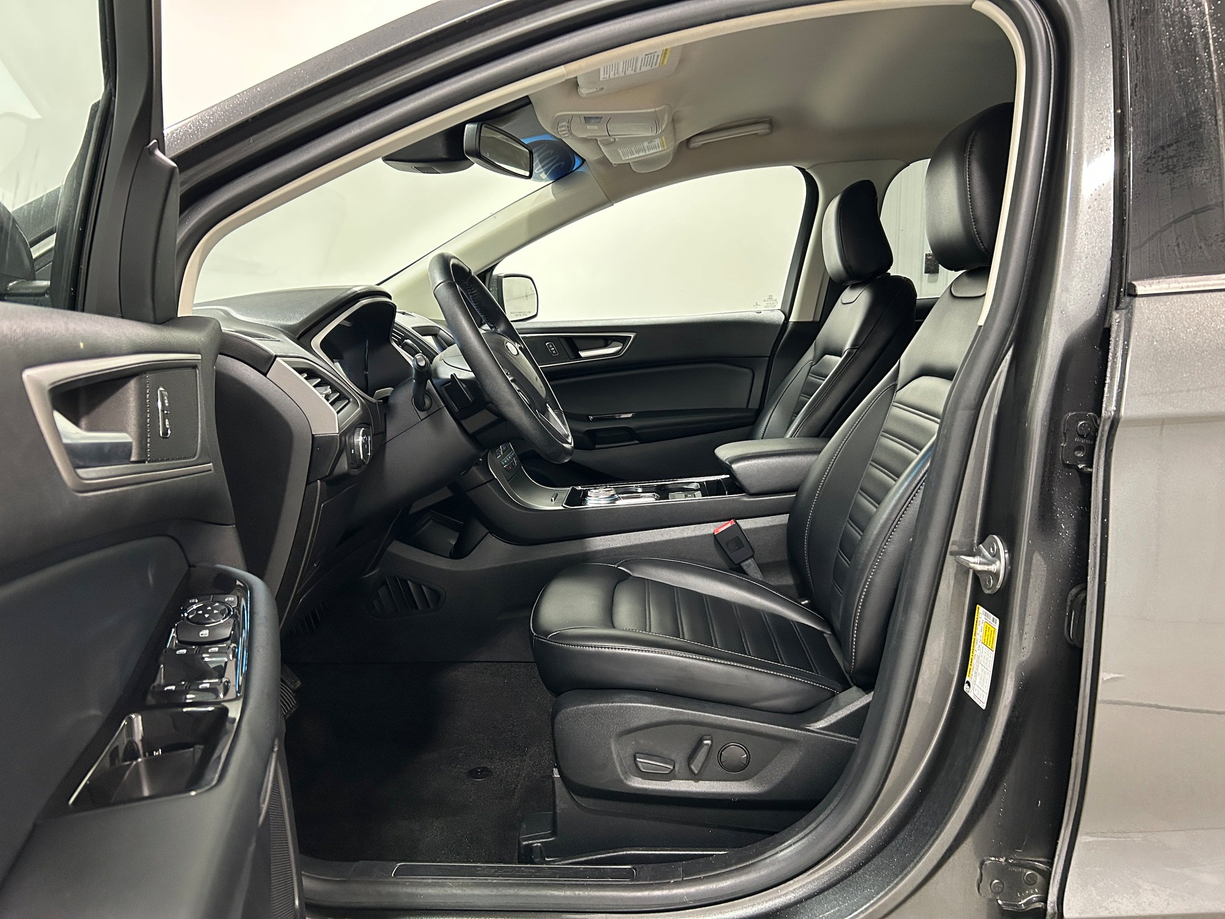 Used 2020 Ford Edge SEL AWD/4WD image 4
