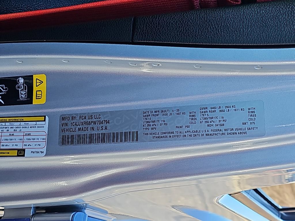 Used 2023 Jeep Wrangler Unlimited Rubicon 4xe image 40