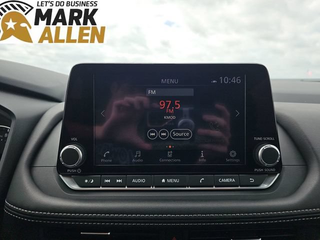 Used 2025 Nissan Rogue SV FWD image 13