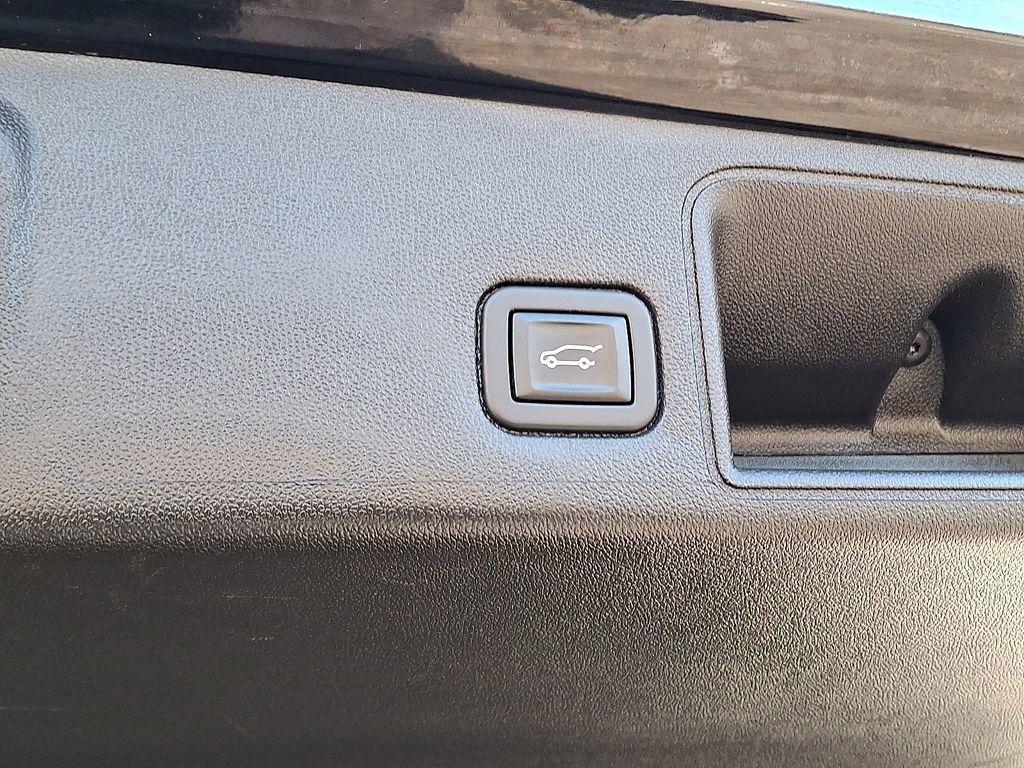 Used 2021 GMC Terrain SLT w/ Infotainment Package II image 30