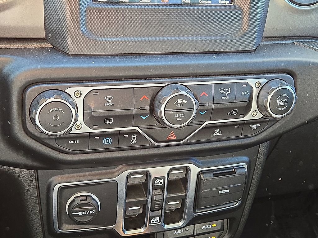 Used 2023 Jeep Wrangler Unlimited image 28