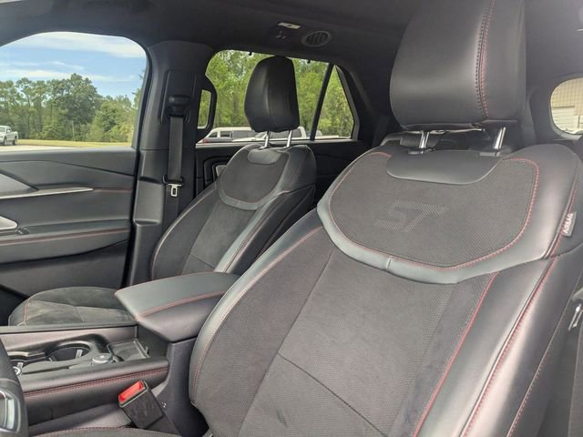 Used 2025 Ford Explorer ST image 19