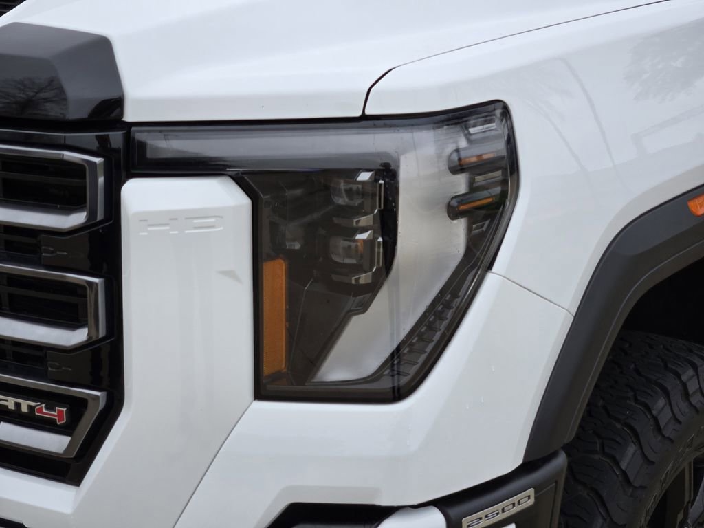 Used 2024 GMC Sierra 2500 AT4 w/ AT4 Premium Plus Package image 9