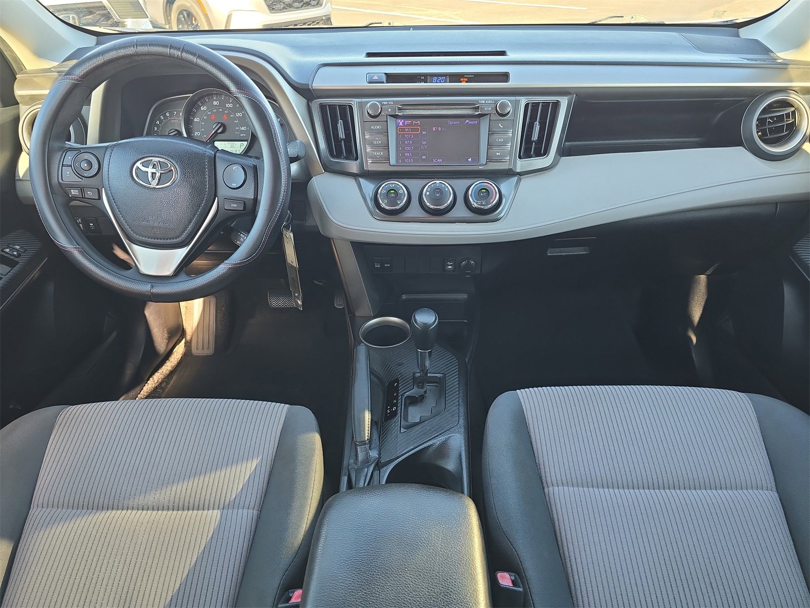 Used 2013 Toyota RAV4 LE image 9