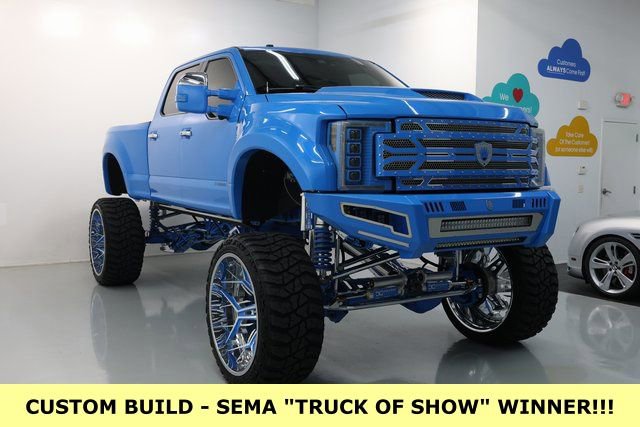 Used 2018 Ford F250 Platinum w/ Platinum Ultimate Package image 3