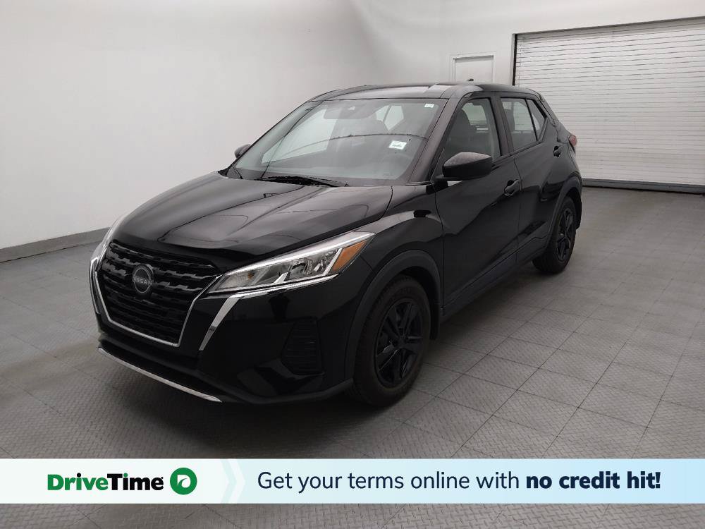 Used 2022 Nissan Kicks S FWD image 1