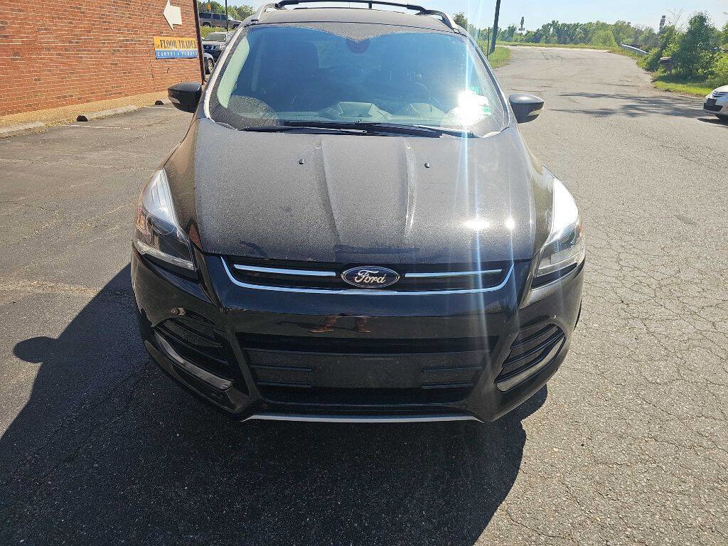 Used 2013 Ford Escape Titanium w/ Parking Technology Pkg AWD/4WD image 3
