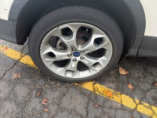 Used 2014 Ford Escape Titanium w/ Equipment Group 401A image 23