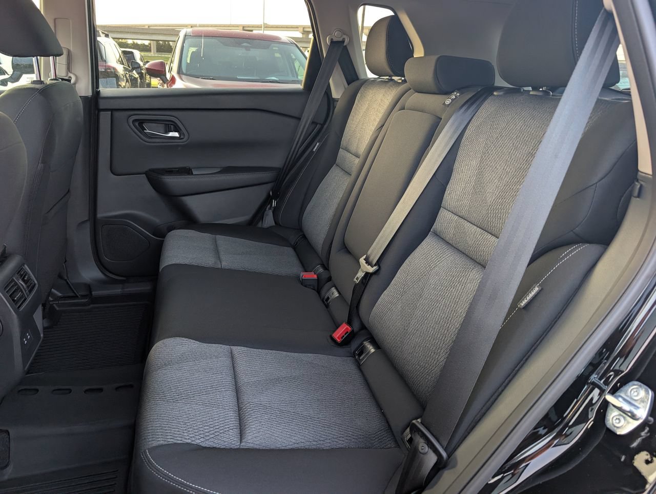 New 2026 Nissan Rogue SV FWD image 18