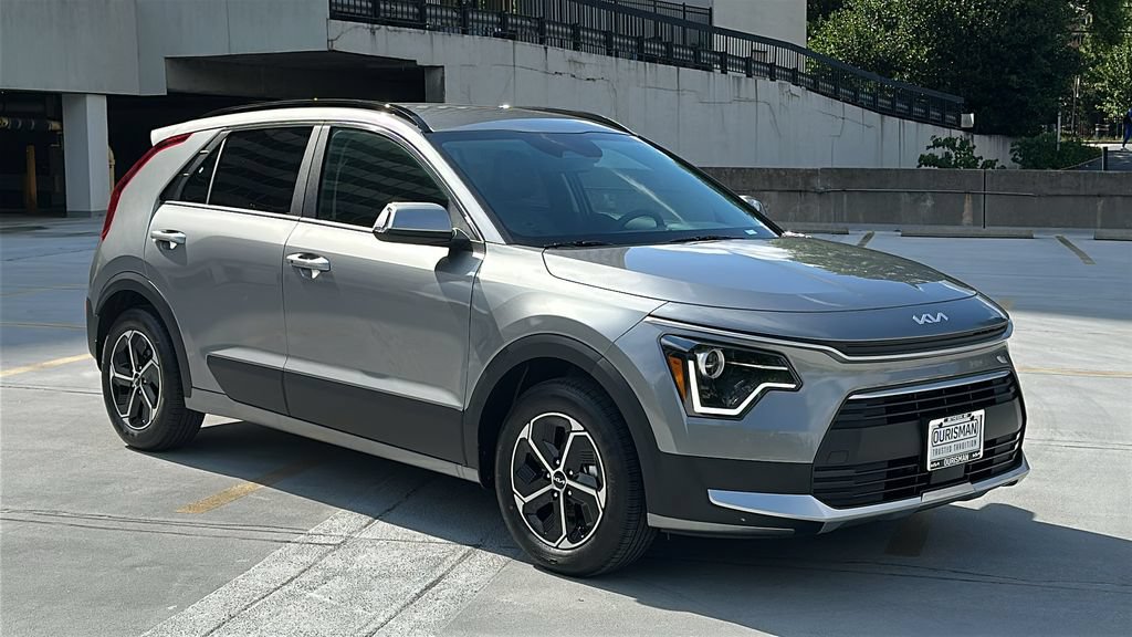 New 2026 Kia Niro EX