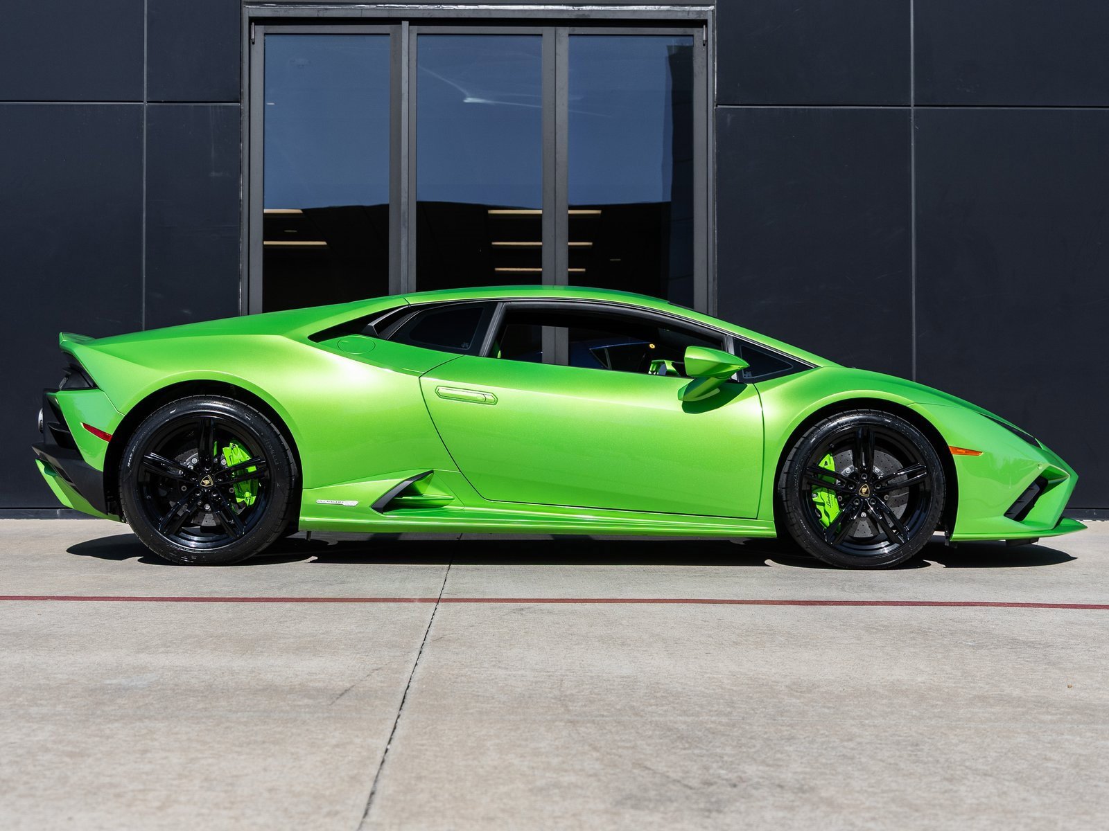 Used 2022 Lamborghini Huracan EVO image 10