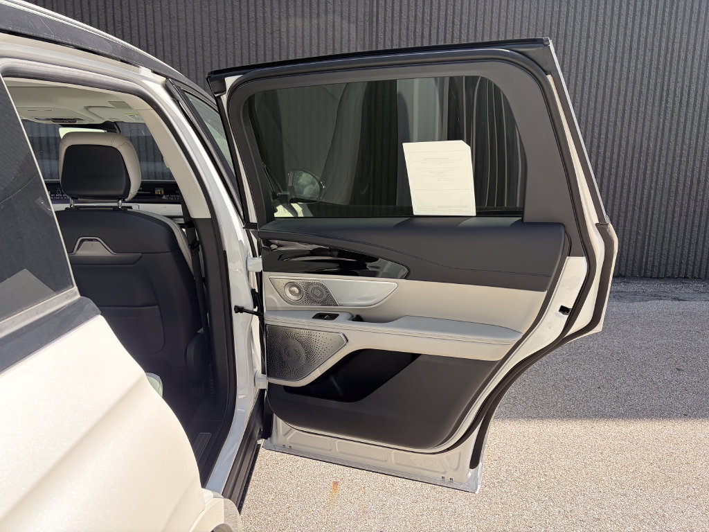 New 2026 Lincoln Nautilus Reserve AWD/4WD image 26