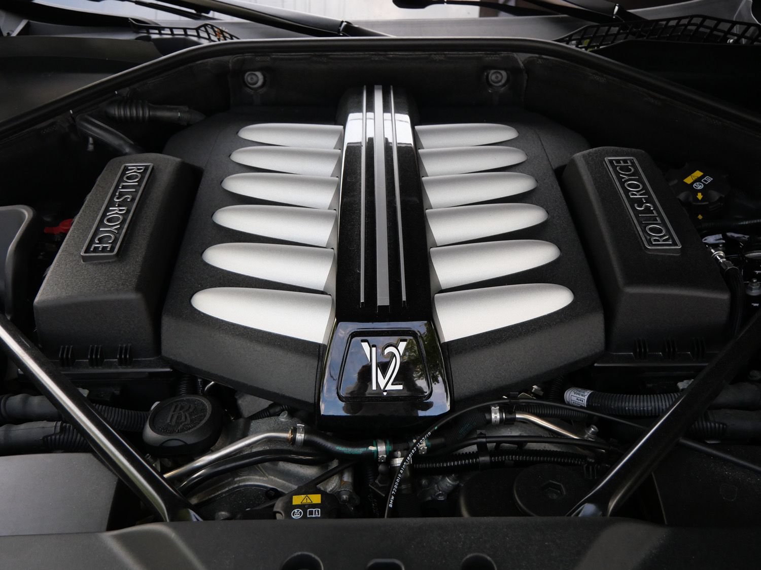 Certified 2019 Rolls-Royce Ghost RWD image 40