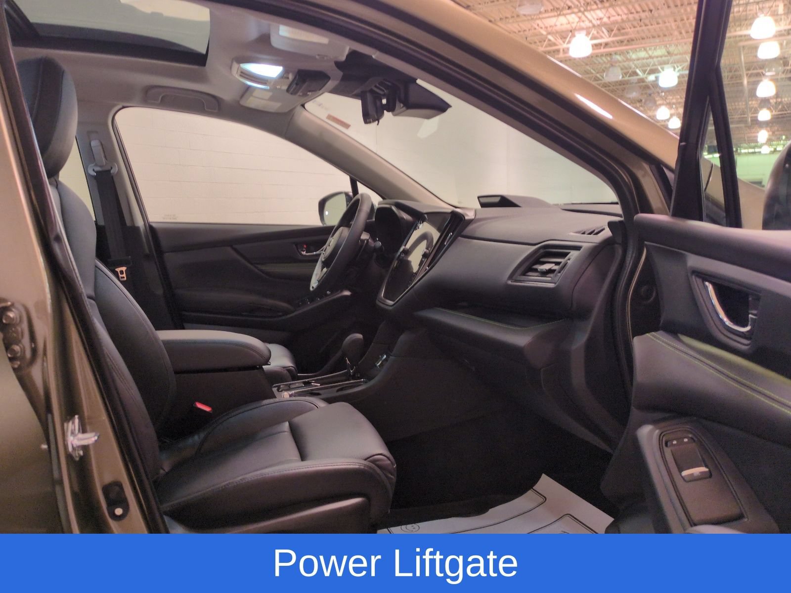 Certified 2025 Subaru Ascent Bronze Edition w/ Onyx Package AWD/4WD image 9