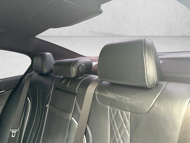 Used 2019 BMW M550i xDrive image 15