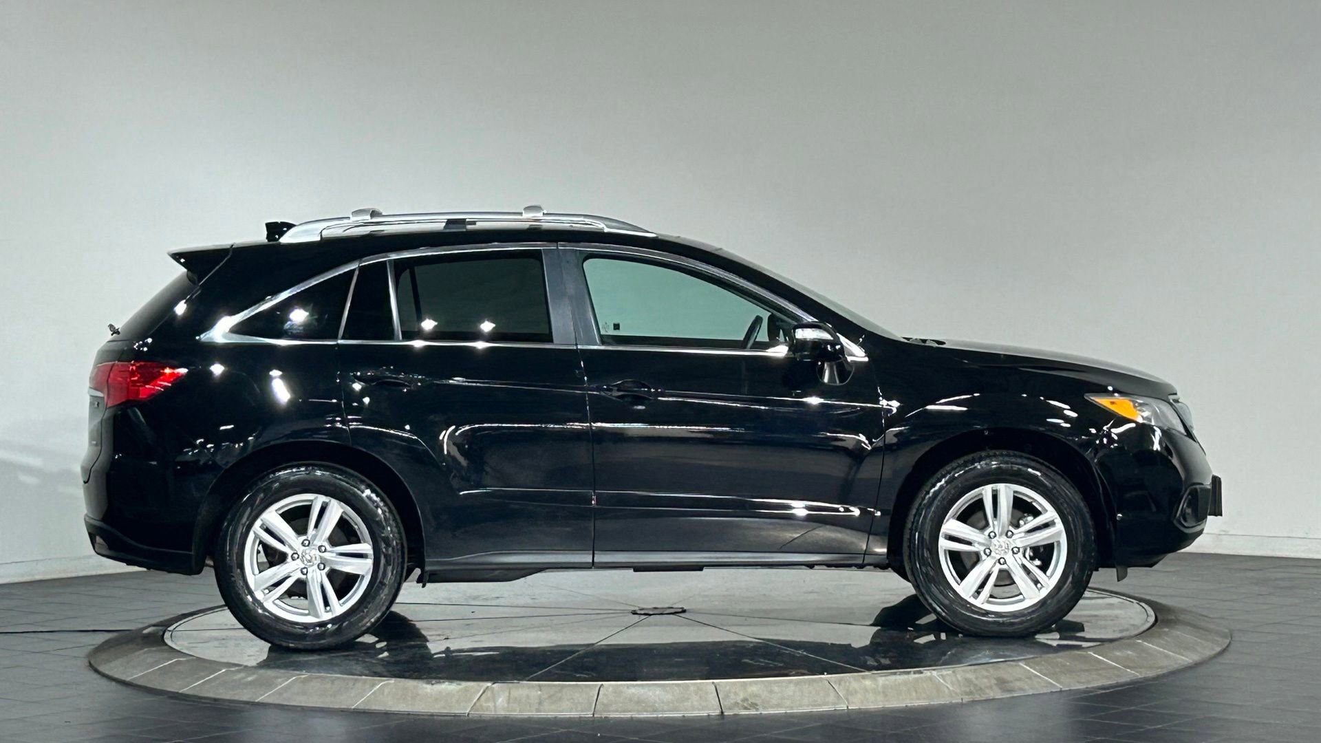 Used 2015 Acura RDX AWD image 11
